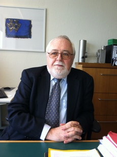 Prof. Dr.-Ing. H. Seifert